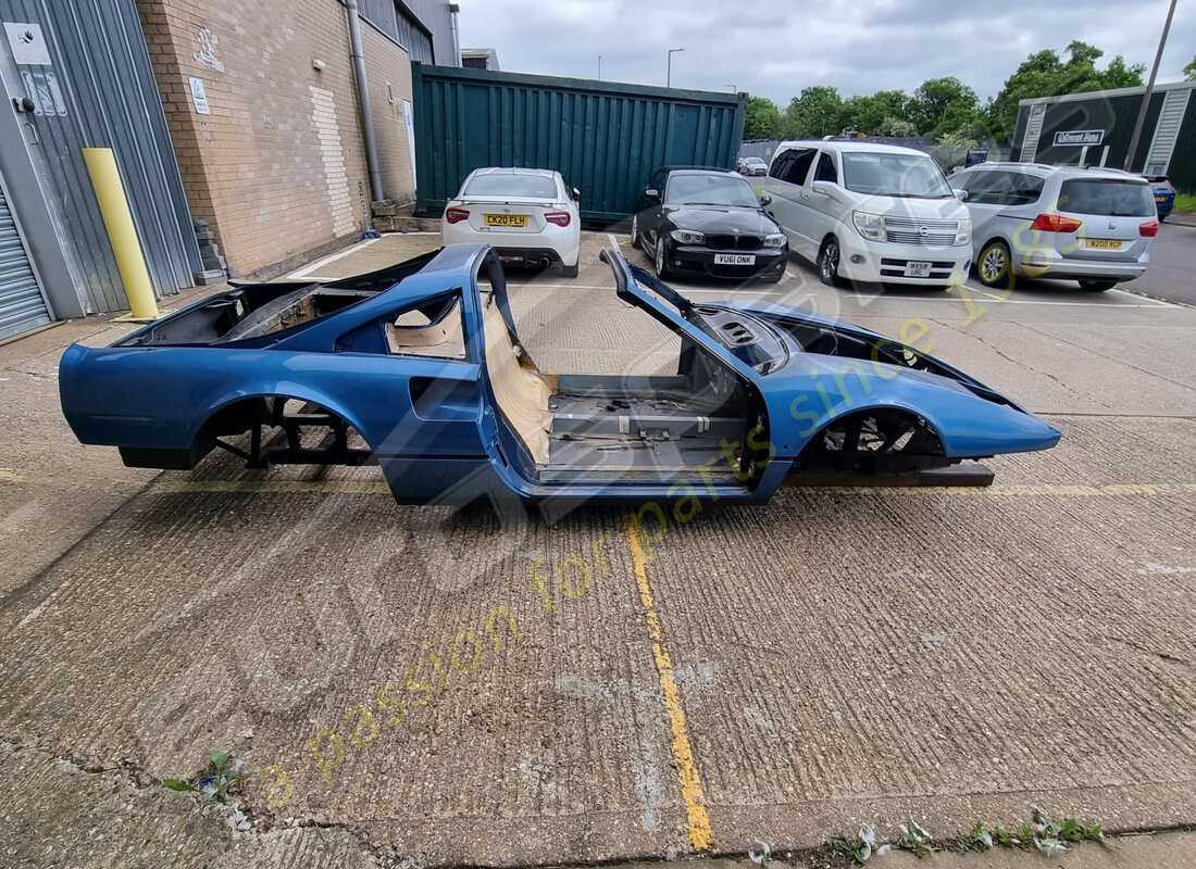 gebrauchte ferrari gts-karosserie. teilenummer 617512000 (6)