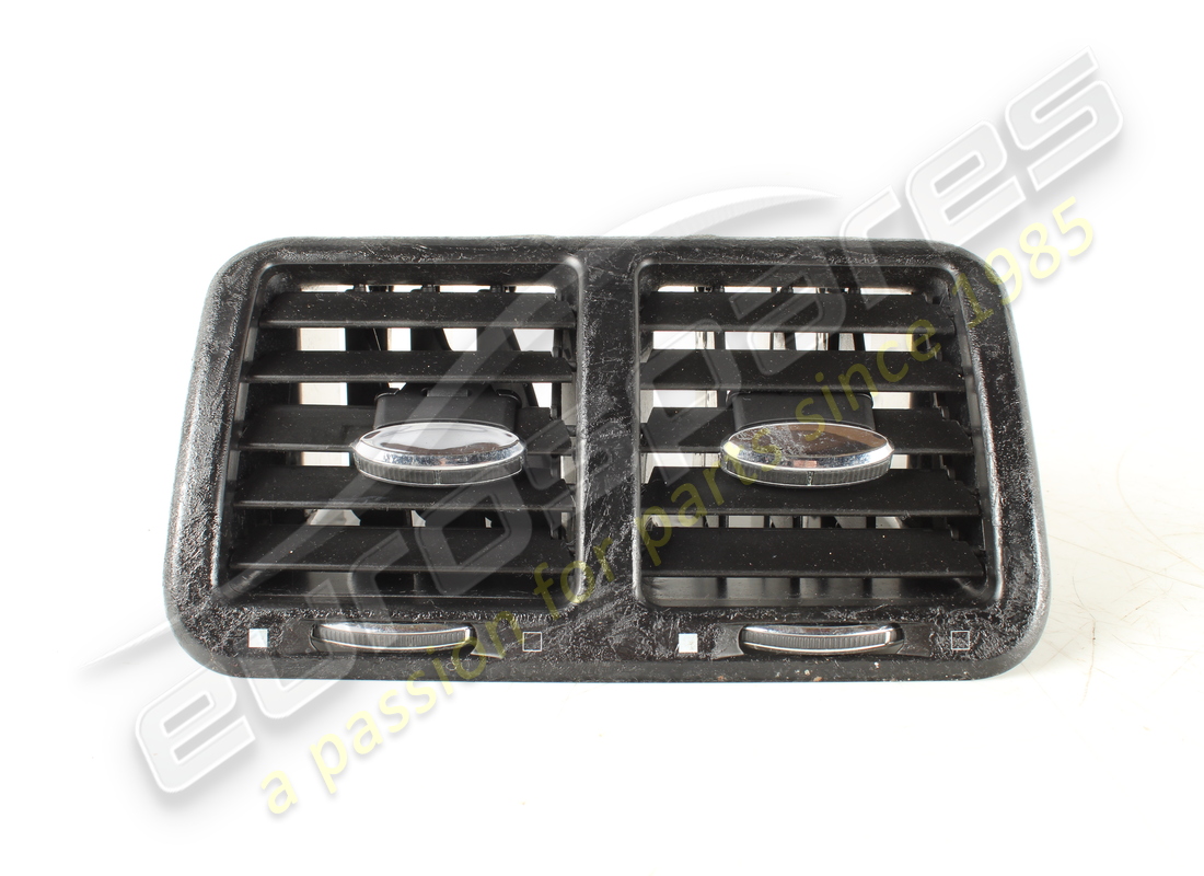 GEBRAUCHTE MASERATI HINTERE LÜFTUNGSÖFFNUNG. TEILENUMMER 67211900 (1) gebrauchte maserati hintere lüftungsöffnung. teilenummer 67211900 (1)