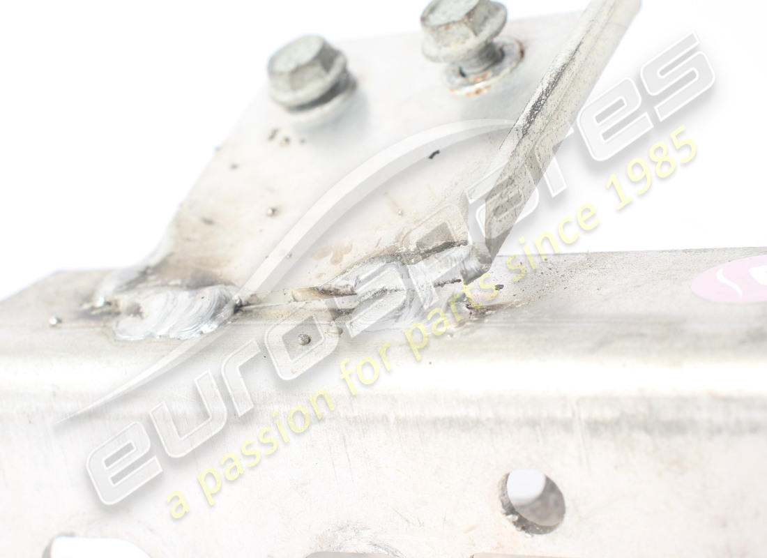 gebraucht ferrari halterung befestigung quertraeger teilenummer 83913600 (2)