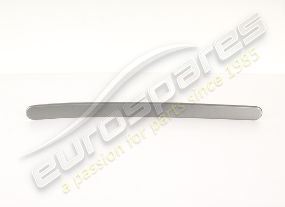 USED MASERATI REAR RH MOULDINGALUMINIUM . PART NUMBER 67393828 (1)