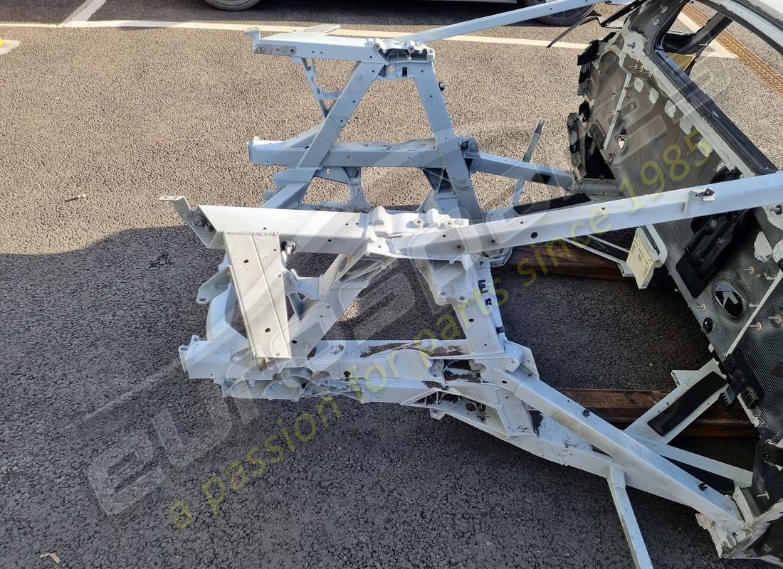 verwendet lamborghini hintere endbaugruppe. teilenummer 4t8813031k (3)