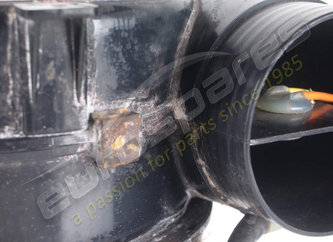 USED FERRARI LH ELECTRIC FAN FROM CH NO 76081. PART NUMBER 62438800 (6) used ferrari lh electric fan from ch no 76081. part number 62438800 (6)