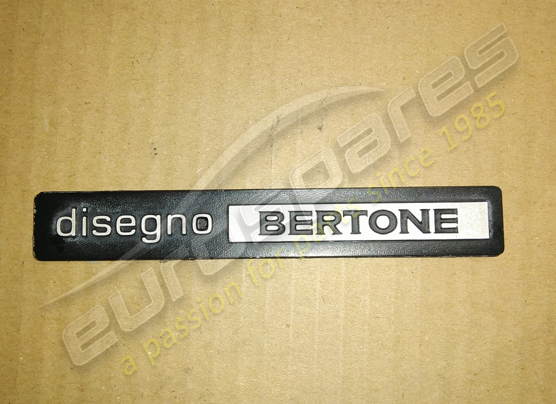 GEBRAUCHT Ferrari FREGIO DISEGNO DI BERTONE . TEILENUMMER 006111447 (1)