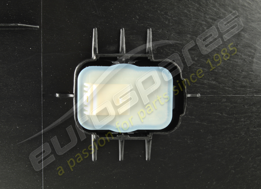 NEUE PORSCHE RADKASTENINNENVERKLEIDUNG. TEILENUMMER 992805911M (3) neue porsche radkasteninnenverkleidung. teilenummer 992805911m (3)