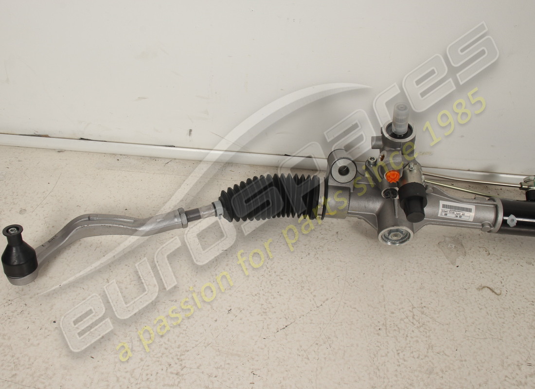neue maserati lenkung. teilenummer 673010888 (2)