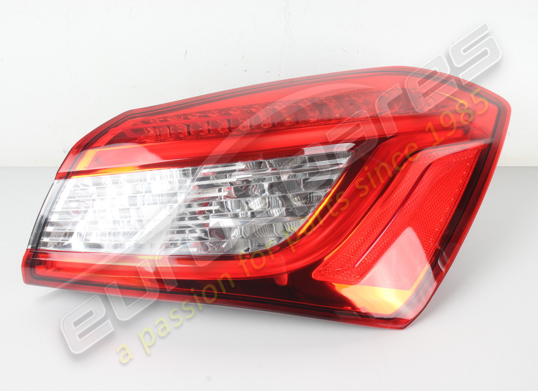 NEUES OE-HINTERES AUSSENLICHT RECHTS. TEILENUMMER 670107148 (1)