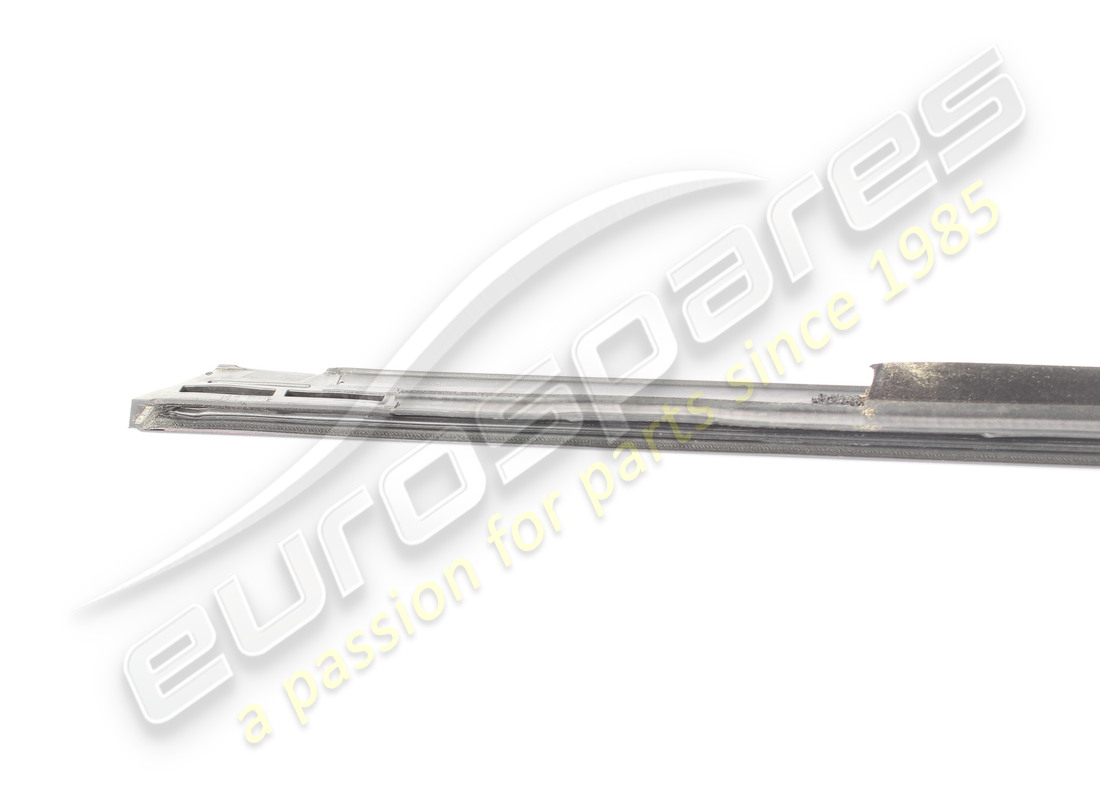 gebraucht maserati rechte vordere glasschaberdichtung. teilenummer 670178924 (2)