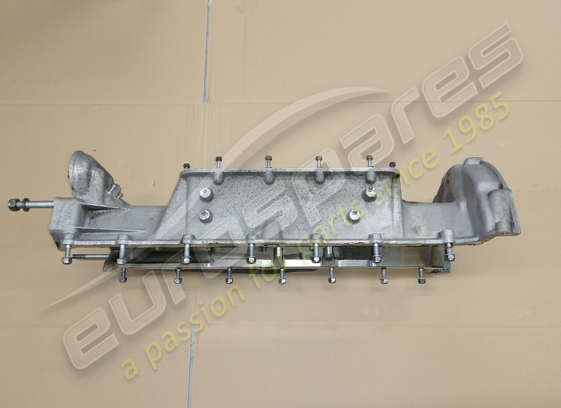gebrauchte ferrari motorölwanne. teilenummer 165757 (3)