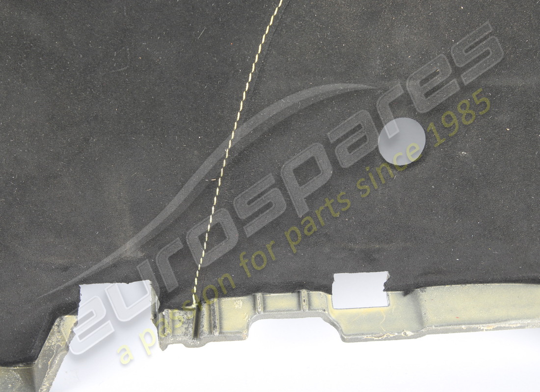 gebrauchtes ferrari mittlere unterarmaturentafelelement. teilenummer 778692 (3)