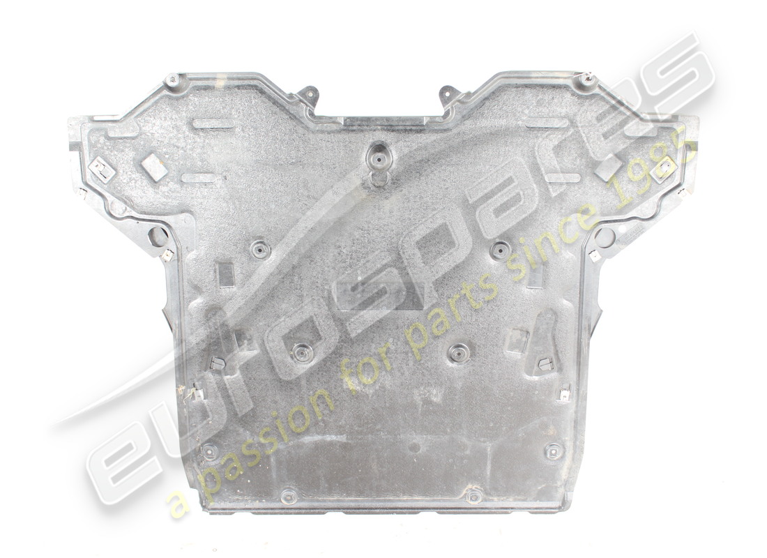 beschädigte porsche unterbodenverkleidung. teilenummer 992825523m (6)
