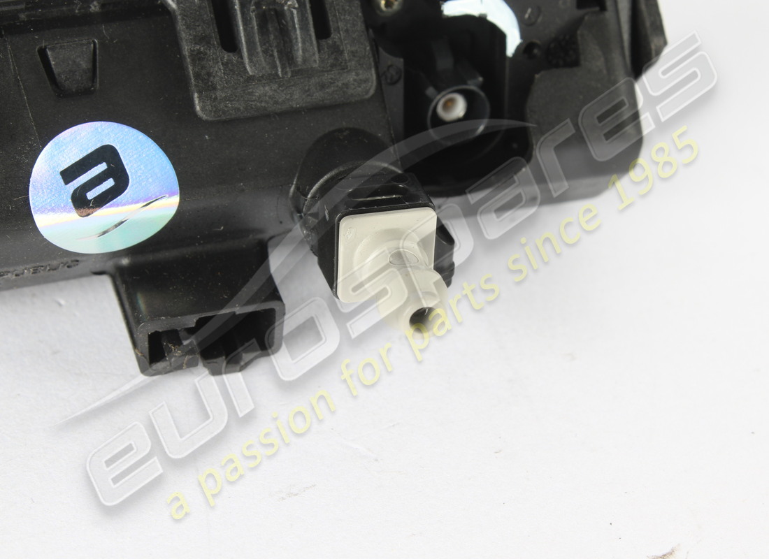 gebrauchter lamborghini momentarschalter tv3 u. spritzduese. teilenummer 760827566 (3)