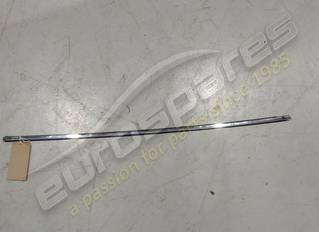 GEBRAUCHT Aston Martin DETTERSTREIFEN, TAILLE, AUSSEN, RH. TEILENUMMER 6G3320562BF (1)