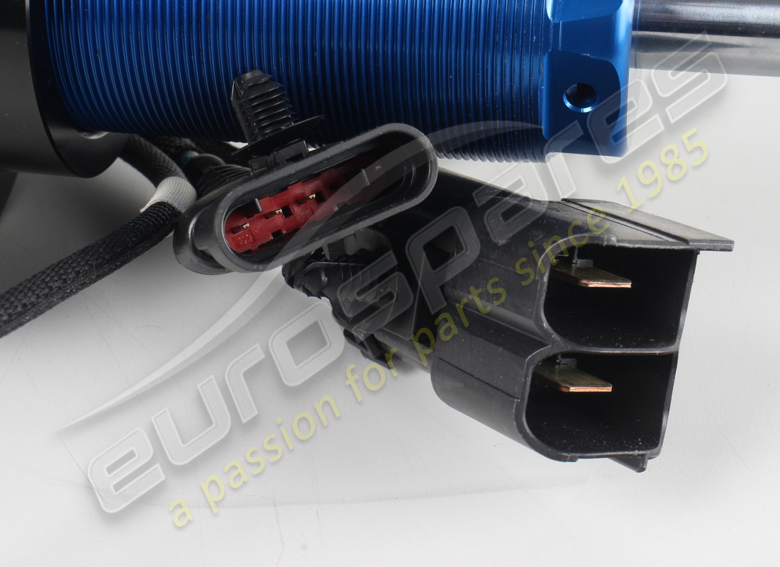 NEUER FERRARI STOSSDÄMPFER VORNE LINKS. TEILENUMMER 785512 (5) neuer ferrari stossdämpfer vorne links. teilenummer 785512 (5)