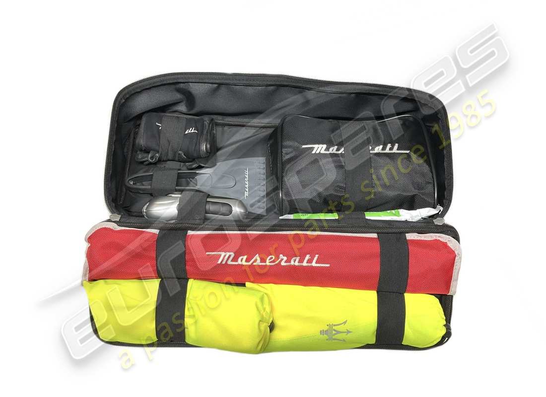 neu maserati komplettes notfallset m145. teilenummer 940000891 (2)