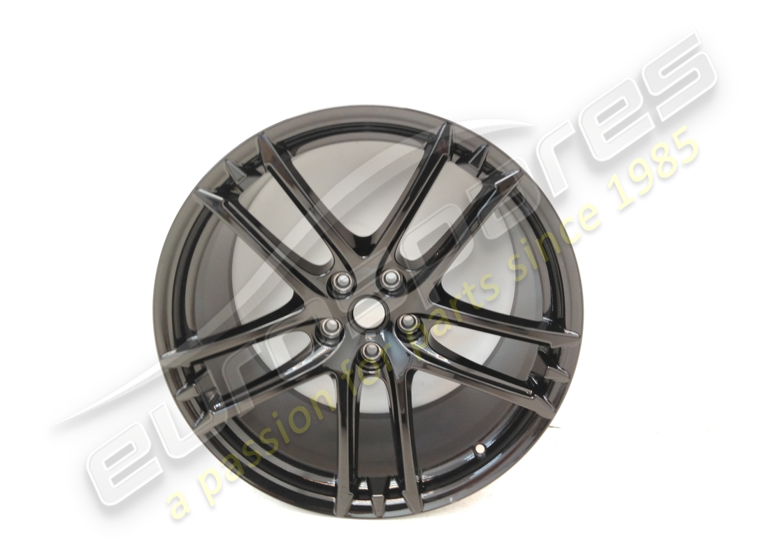 neues maserati hinterrad. teilenummer 83078505 (1)