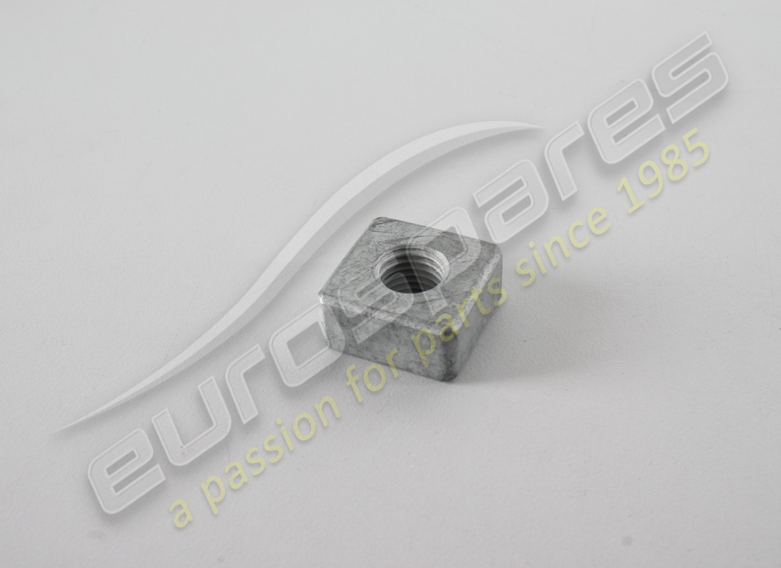 neu porsche mutter, vierkant. teilenummer wht002305 (1)