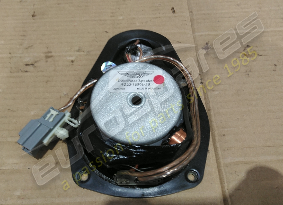 gebrauchter aston martin lautsprecher, linke seite. teilenummer 6g3318808jb (2)