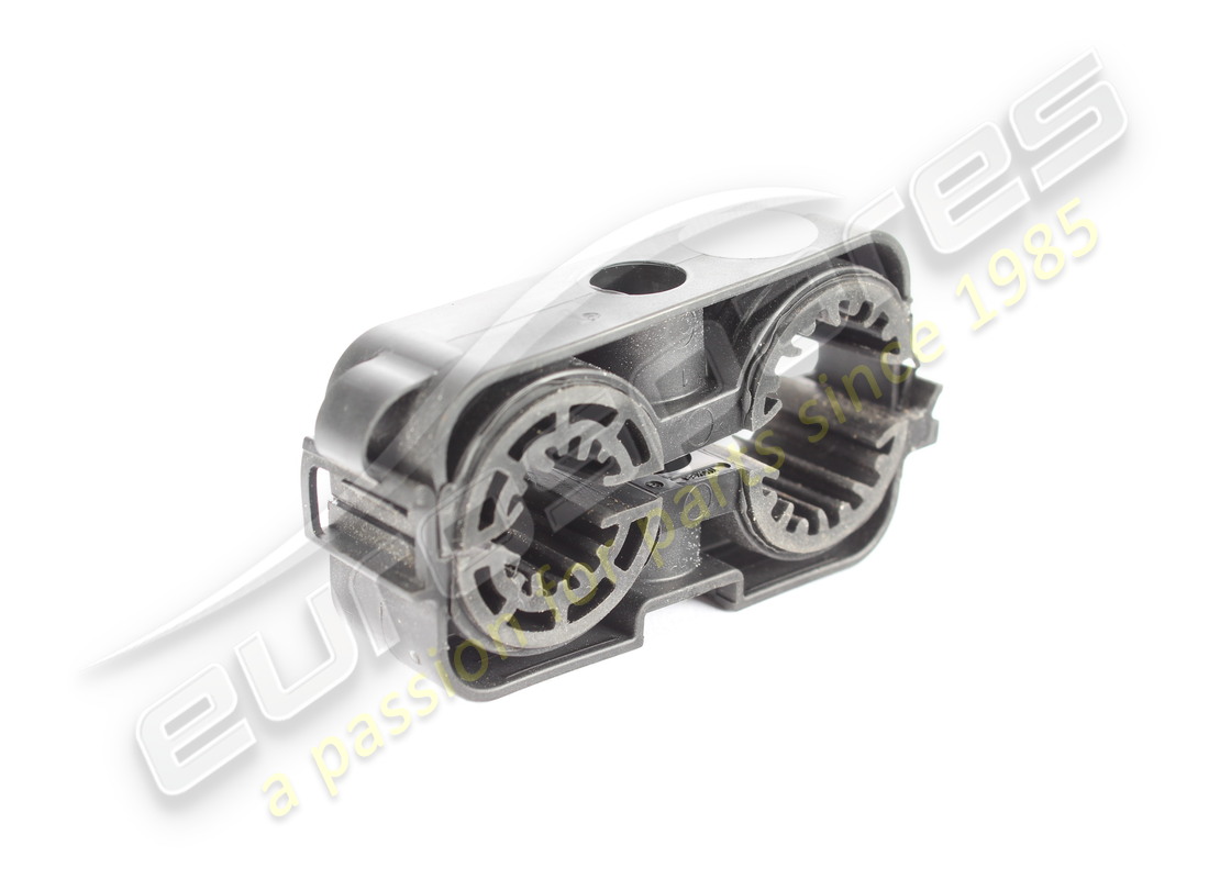 verwendete porsche halterung. teilenummer 9p1816767 (2)