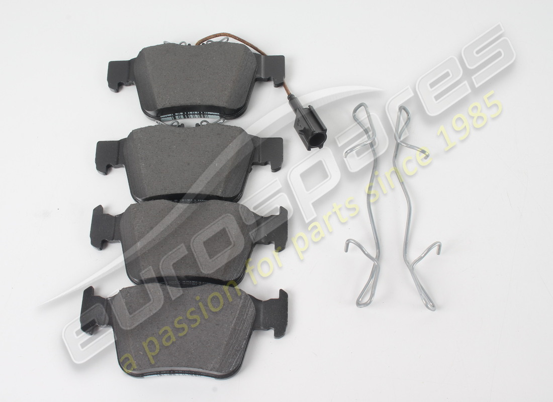 neue maserati hintere pads. teilenummer 673012303 (1)