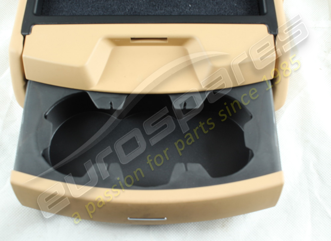 neu maserati hintere armlehne. teilenummer 981420201 (1)