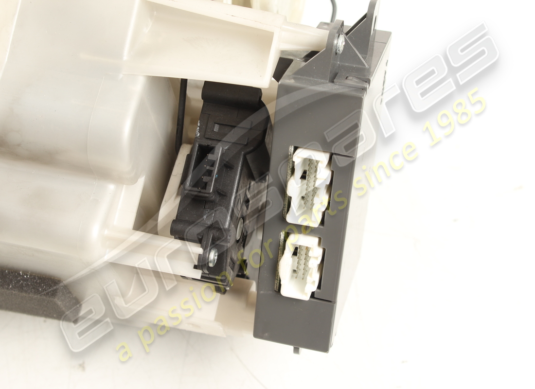 gebrauchte aston martin heiz-/klimaanlage, einschliesslich ecu. teilenummer 6g3318n407ba (3)