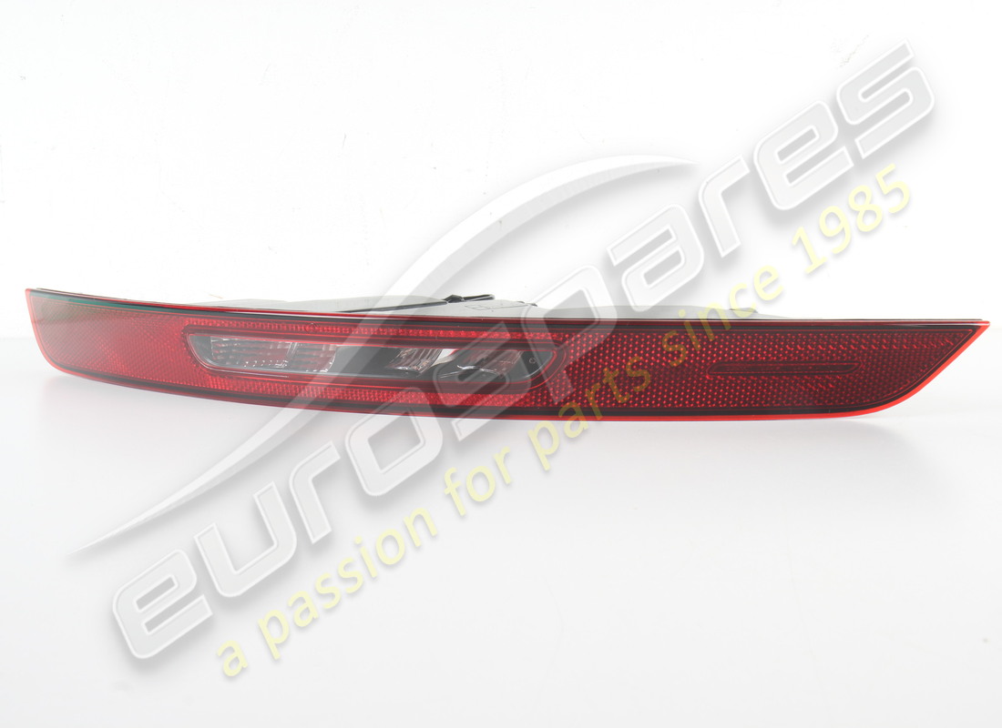 neuer porsche rücklichtreflektor. teilenummer 95b945726ab (2)