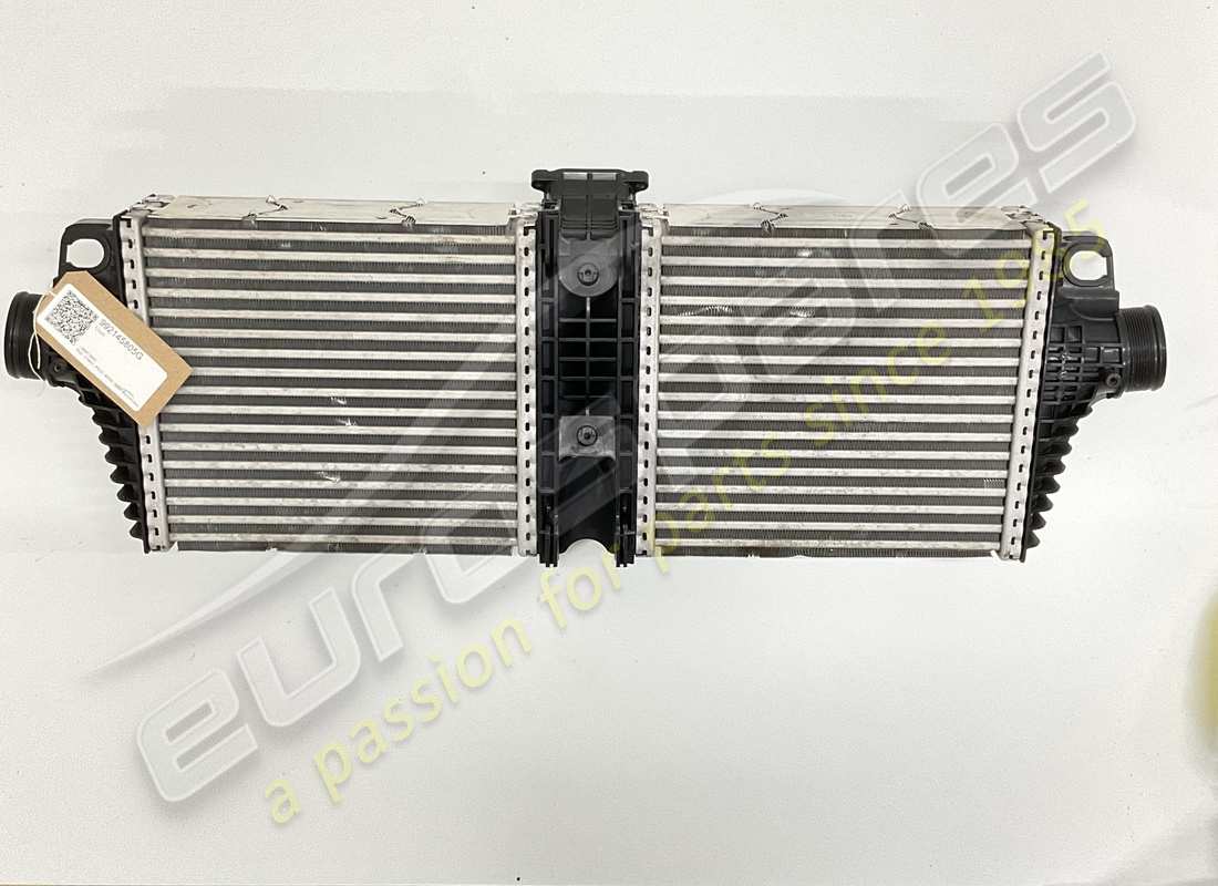 gebrauchter porsche ladeluftkühler. teilenummer 992145805g (2)