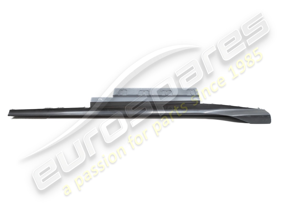 neue ferrari komplette linke aussenschwellerabdeckung. teilenummer 985872208 (1)