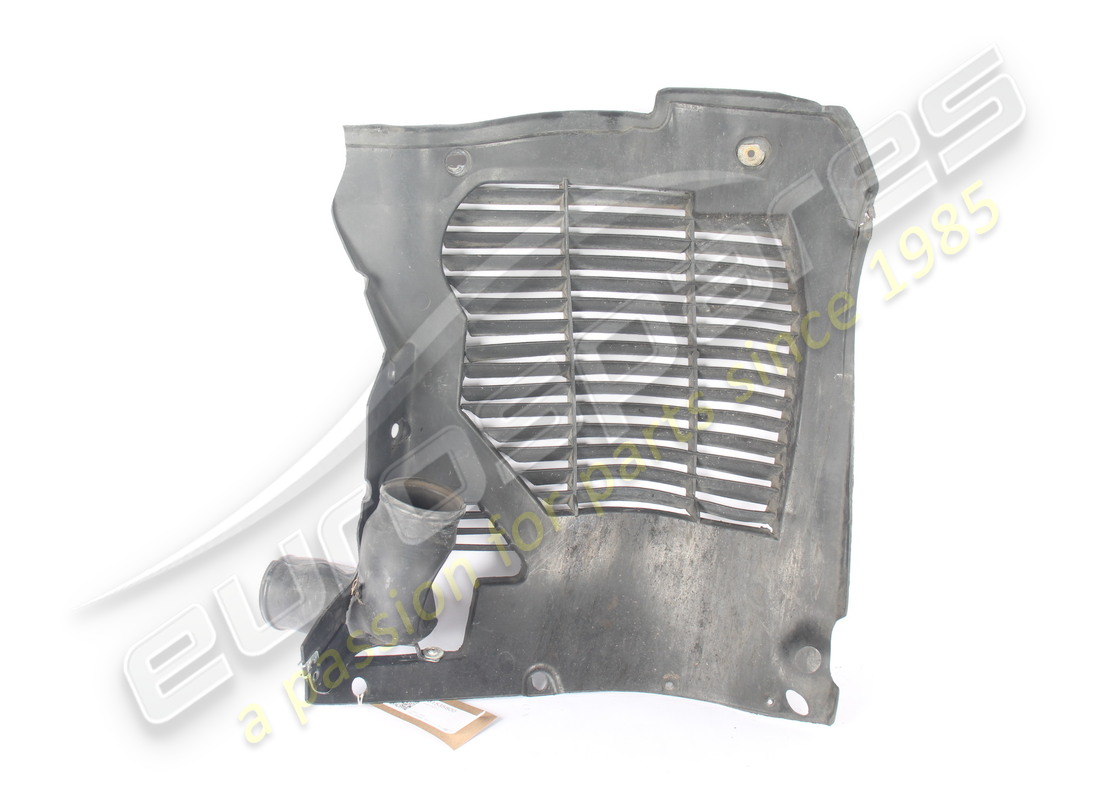 beschädigter ferrari kiesschutz vorne links. teilenummer 81535800 (2)