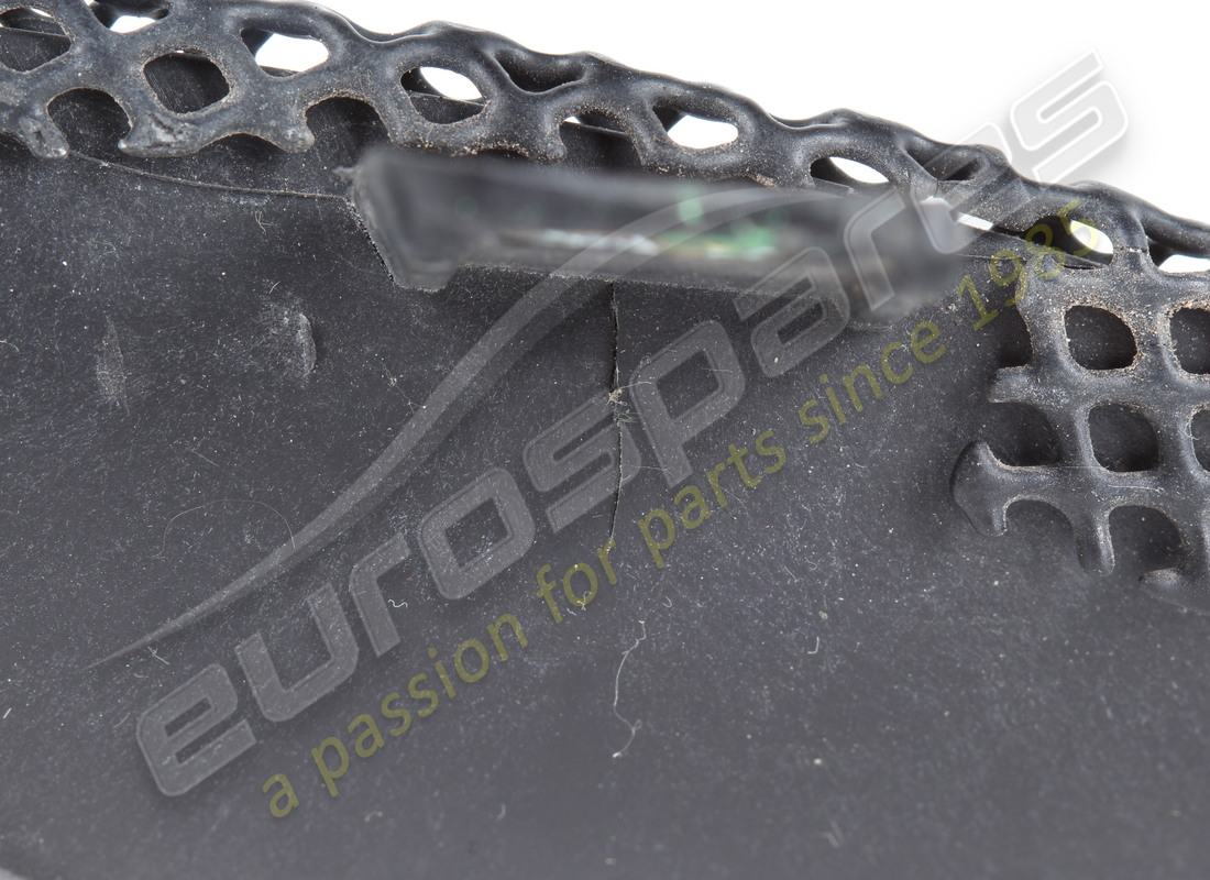 gebraucht ferrari komplettes rechtes rücklichtgitter. teilenummer 87921100 (5)