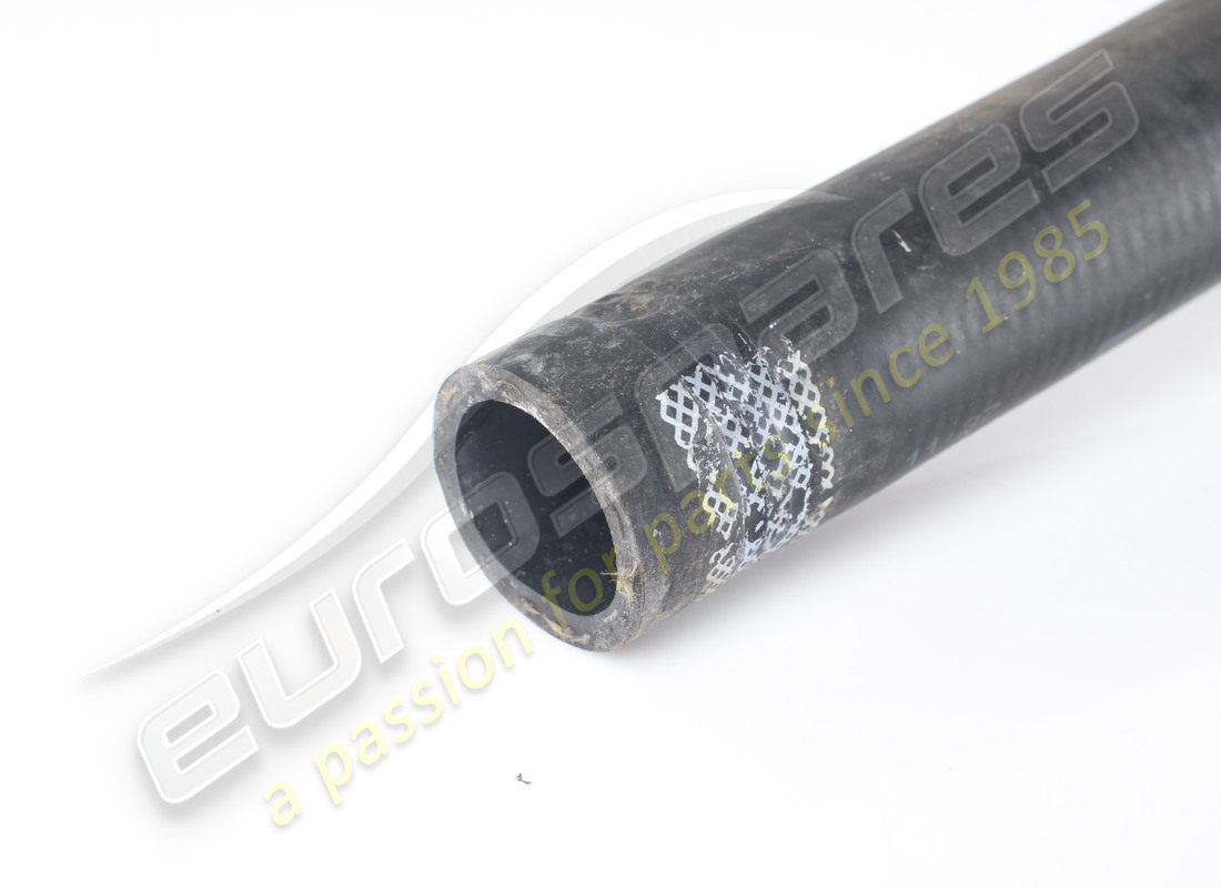 GEBRAUCHT FERRARI HINTERES WASSERVERFÜHRUNGSROHR. TEILENUMMER 313182 (2) gebraucht ferrari hinteres wasserverführungsrohr. teilenummer 313182 (2)