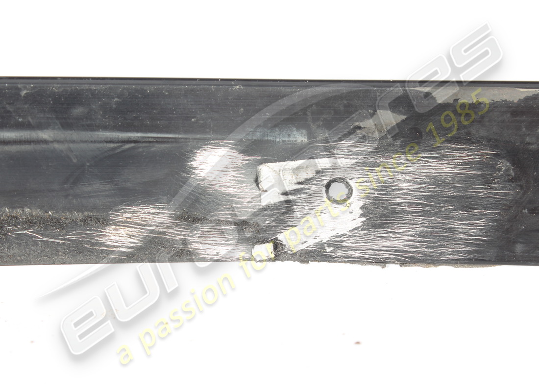gebraucht ferrari rh rail gtb. teilenummer 60260106 (2)