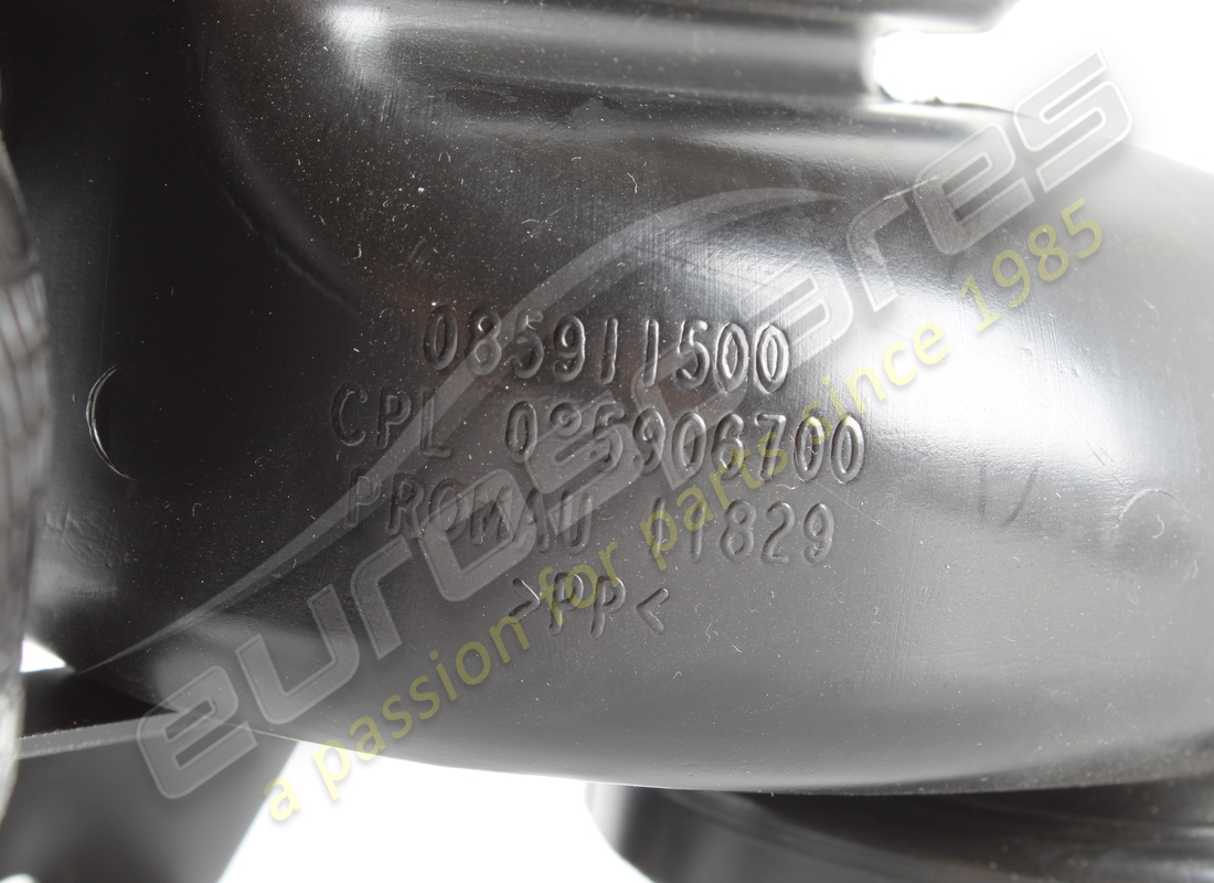 gebraucht ferrari mittelkanal. teilenummer 85906700 (3)