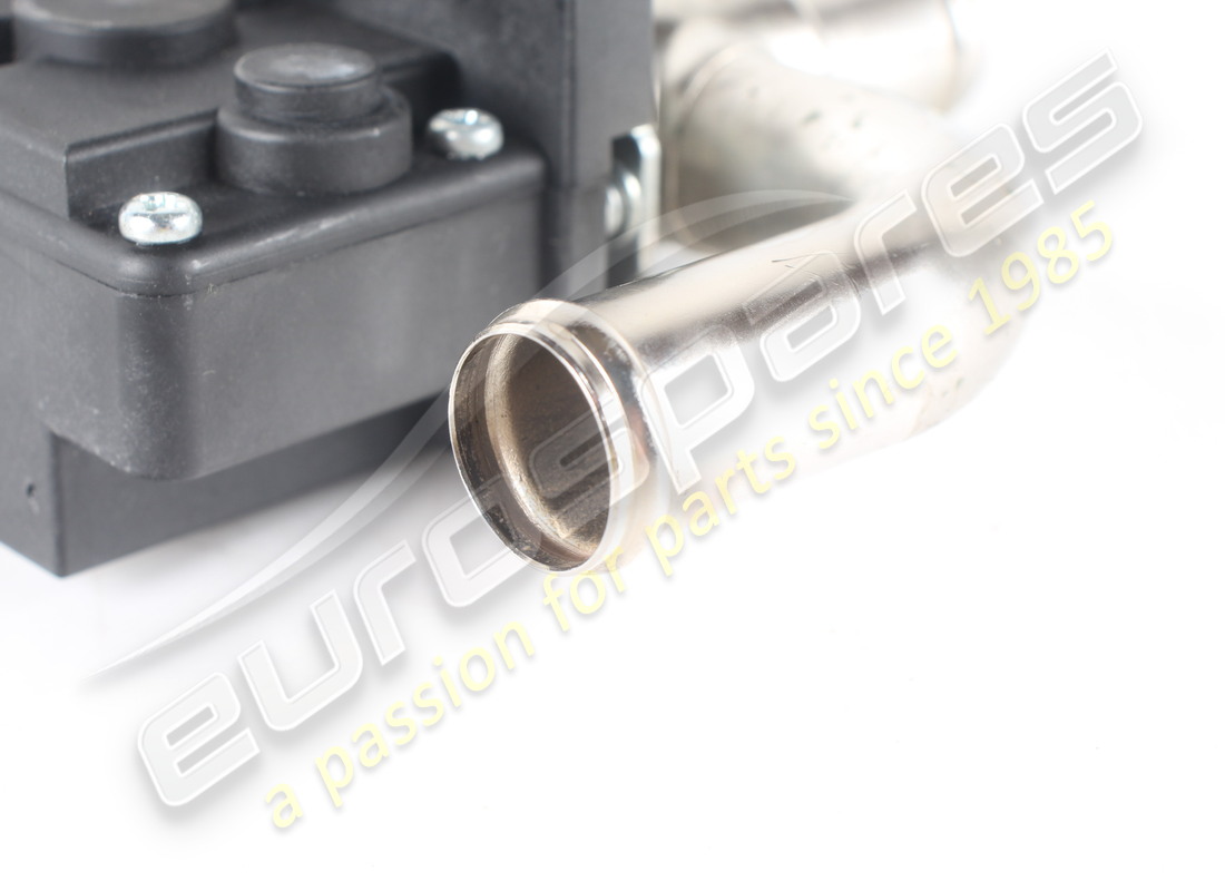 GEBRAUCHTES FERRARI LINKES TGK-VENTIL (HEIZUNGSREGLER). TEILENUMMER 67444900 (6) gebrauchtes ferrari linkes tgk-ventil (heizungsregler). teilenummer 67444900 (6)