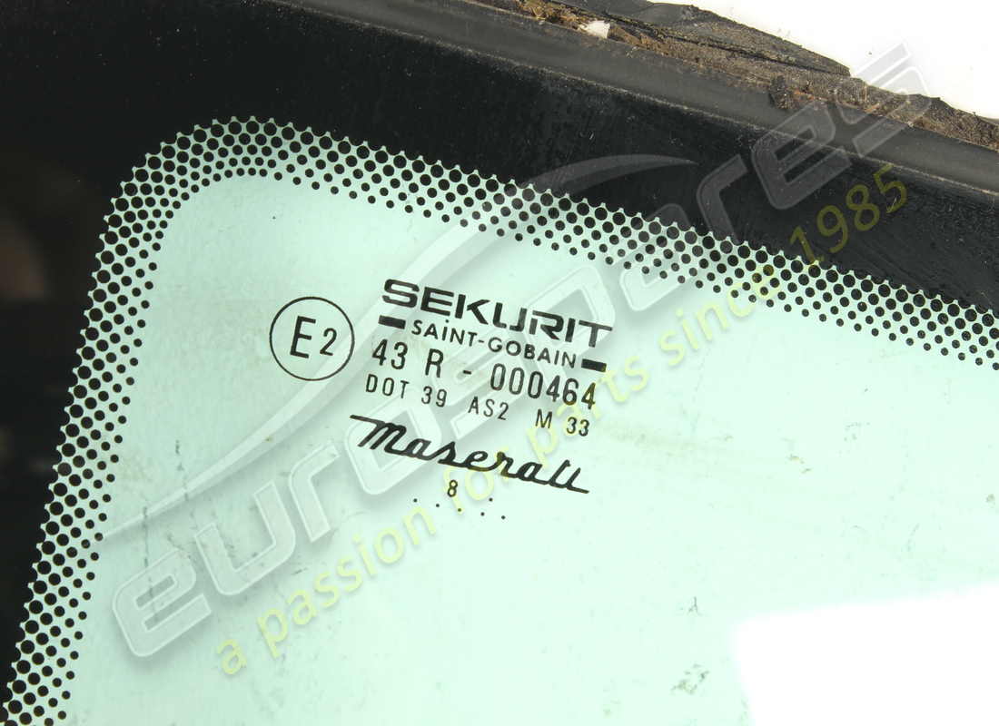 GEBRAUCHTES LINKES FENSTER (FESTGESTELLT). TEILENUMMER 387700401 (1)