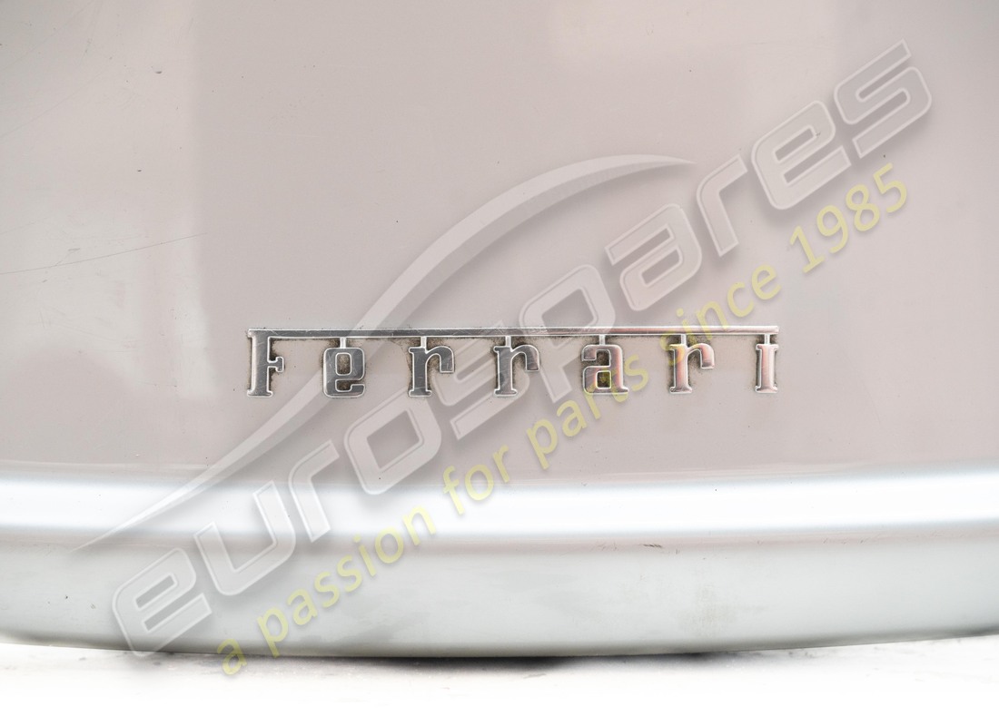 gebrauchter ferrari motordeckel. teilenummer 65784200 (2)