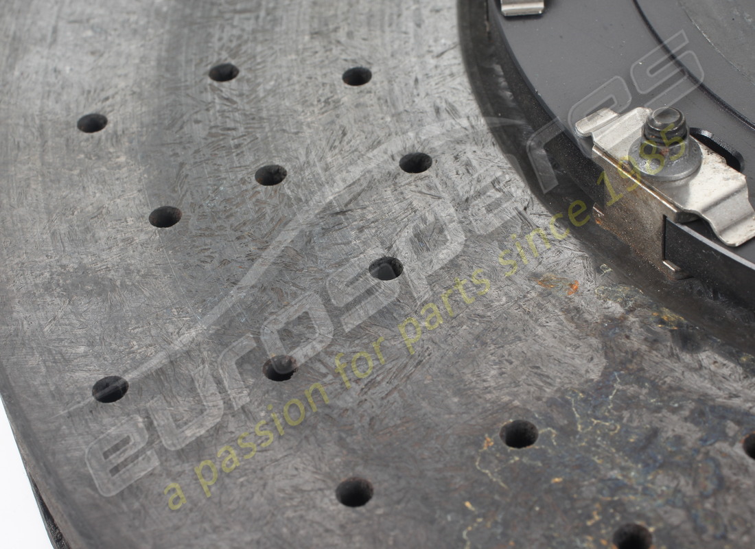 GEBRAUCHTE FERRARI VORDERE BREMSSCHEIBE. TEILENUMMER 771436 (3) gebrauchte ferrari vordere bremsscheibe. teilenummer 771436 (3)