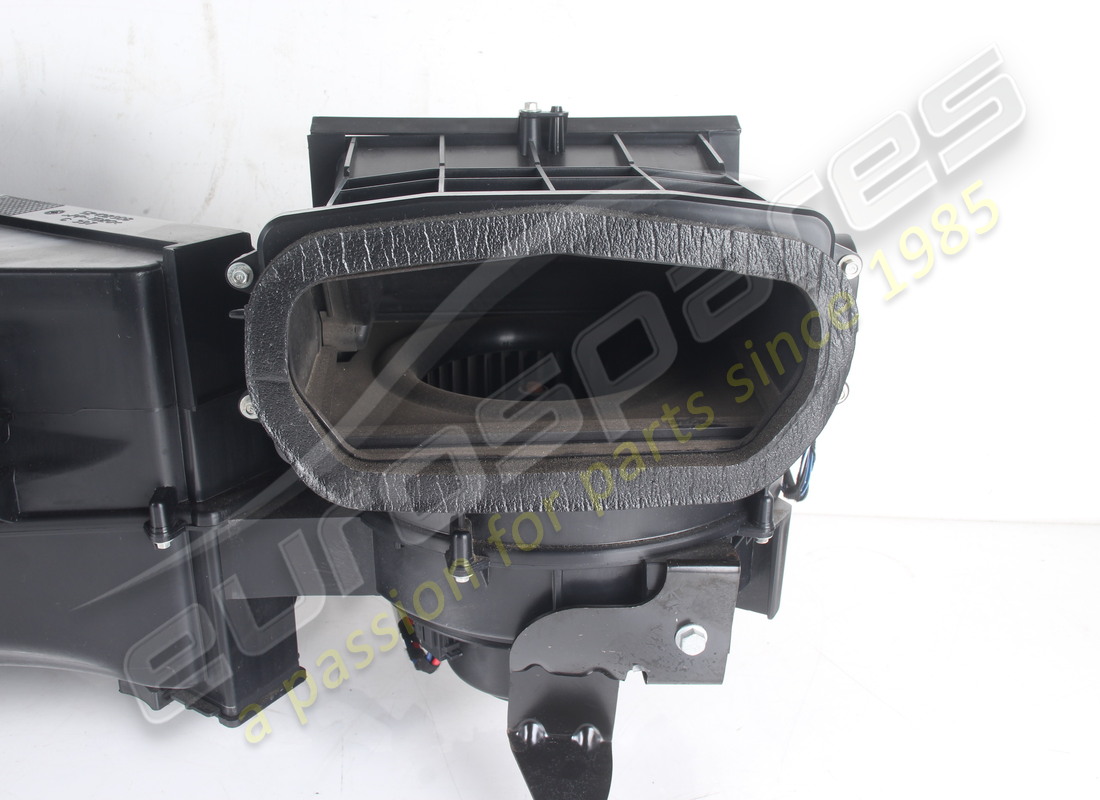 GEBRAUCHTE FERRARI KOMPLETTE KLIMAANLAGE. TEILENUMMER 88330900 (4) gebrauchte ferrari komplette klimaanlage. teilenummer 88330900 (4)