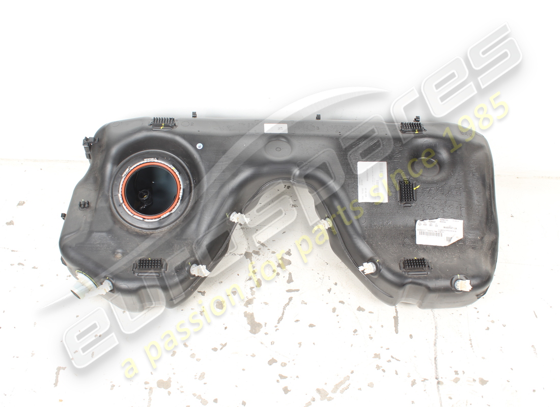 GEBRAUCHTE Maserati KRAFTSTOFFTANKBAUGRUPPE . TEILENUMMER 675001696 (1)