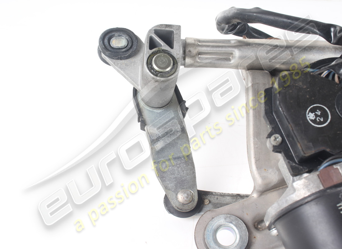 gebrauchter ferrari scheibenwischer mit motor. teilenummer 84198200 (2)