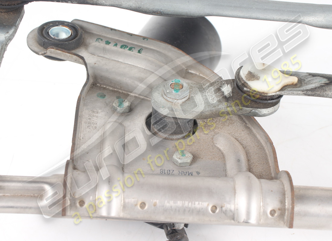 gebrauchter ferrari scheibenwischer mit motor. teilenummer 84198200 (6)