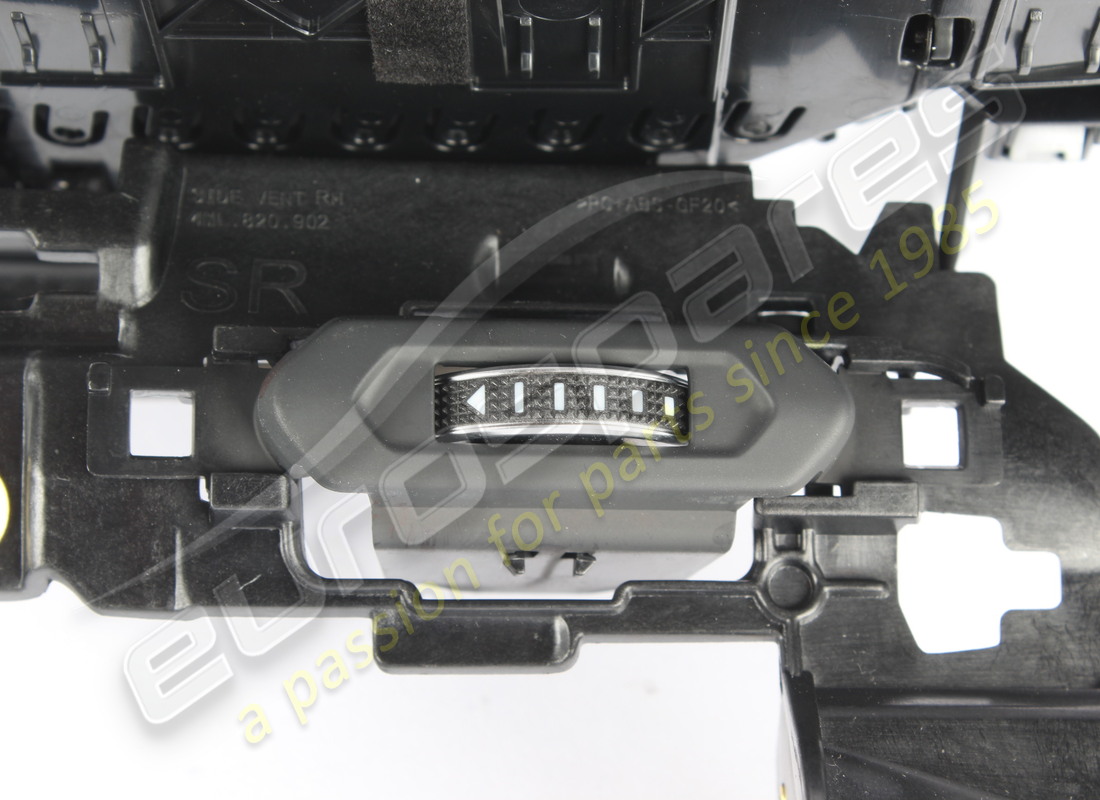 verwendet lamborghini entlüftung. teilenummer 4ml820902b6ps (2)