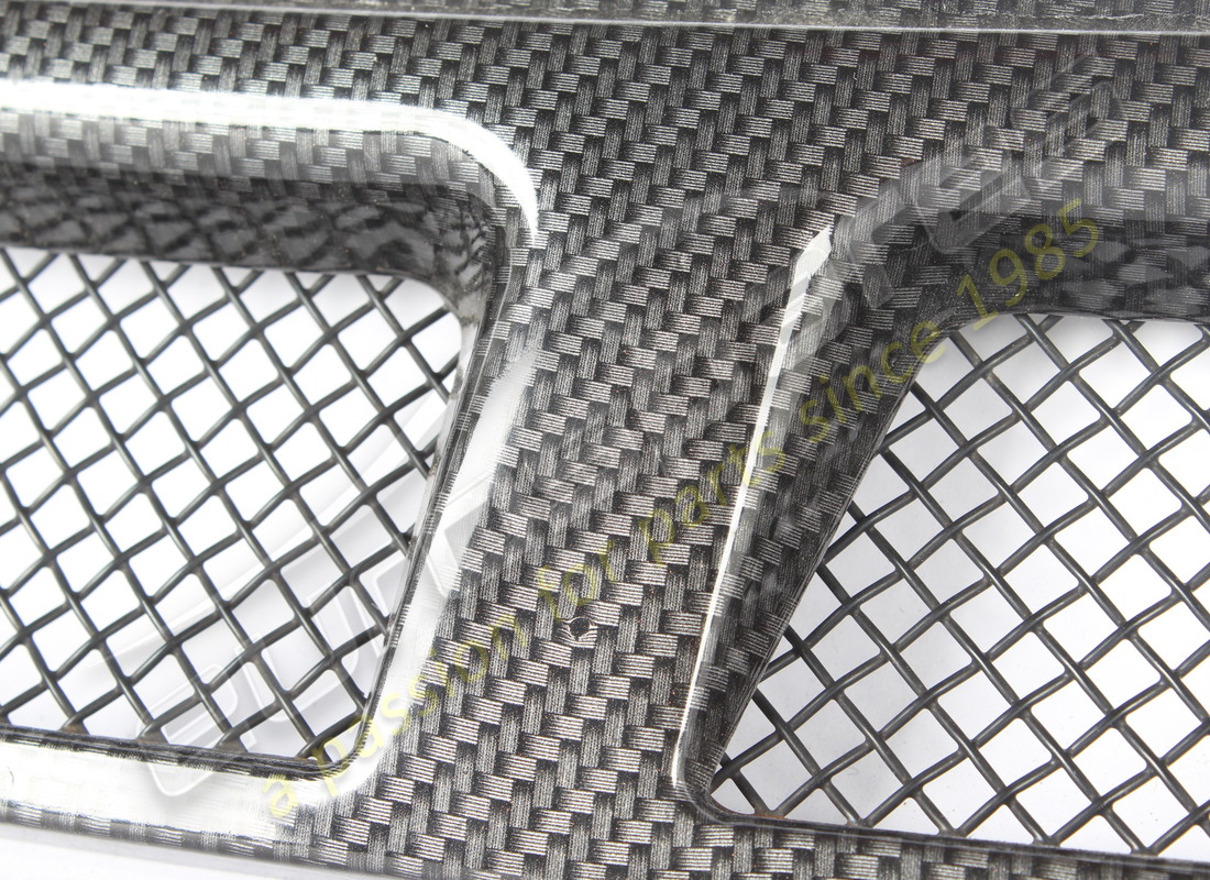 gebraucht ferrari linker grill -grau-. teilenummer 68075100 (2)