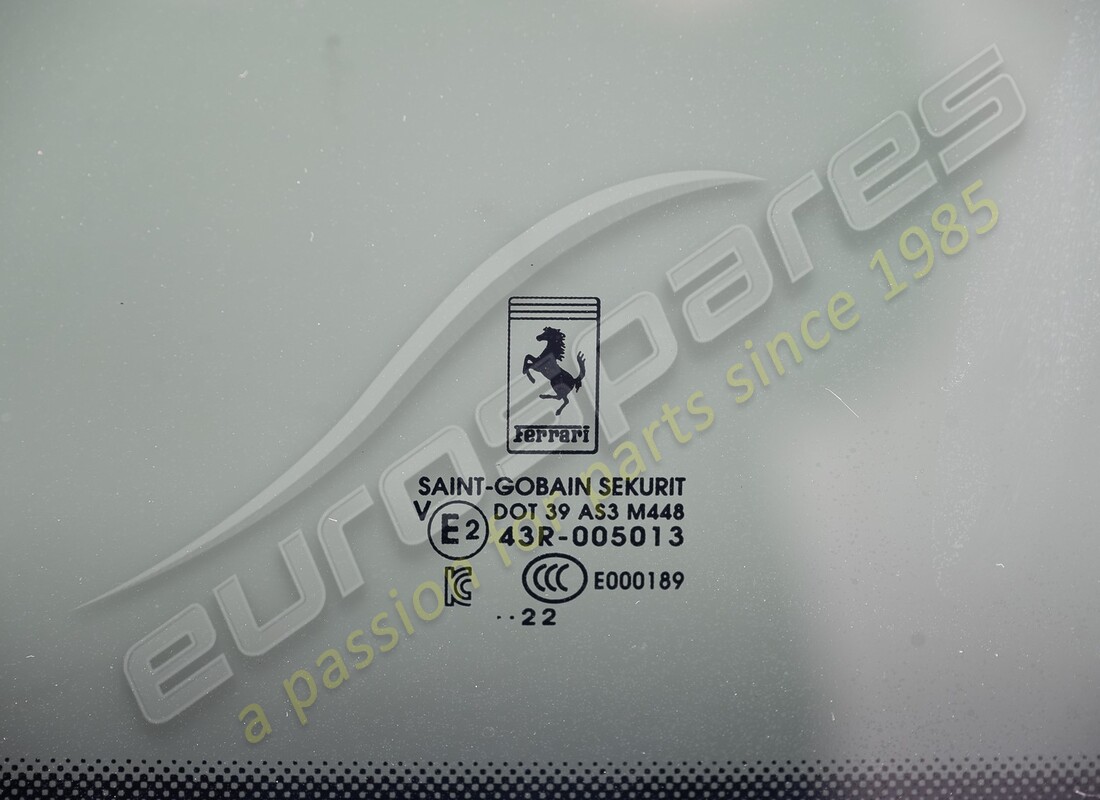 neues ferrari motorraum-deckelfenster. teilenummer 948588 (2)