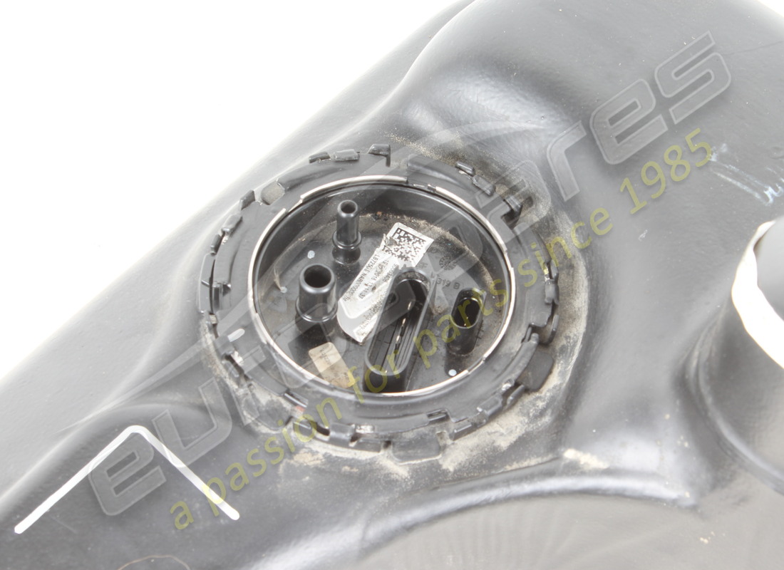 lamborghini kraftstofftank gebraucht. teilenummer 4t7201022a (3)