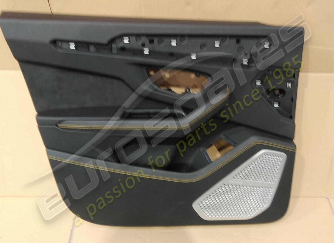 Gebrauchte Eurospares Türverkleidung, Armlehne und Lautsprechergitter. . TEILENUMMER EAP1384178 (1)