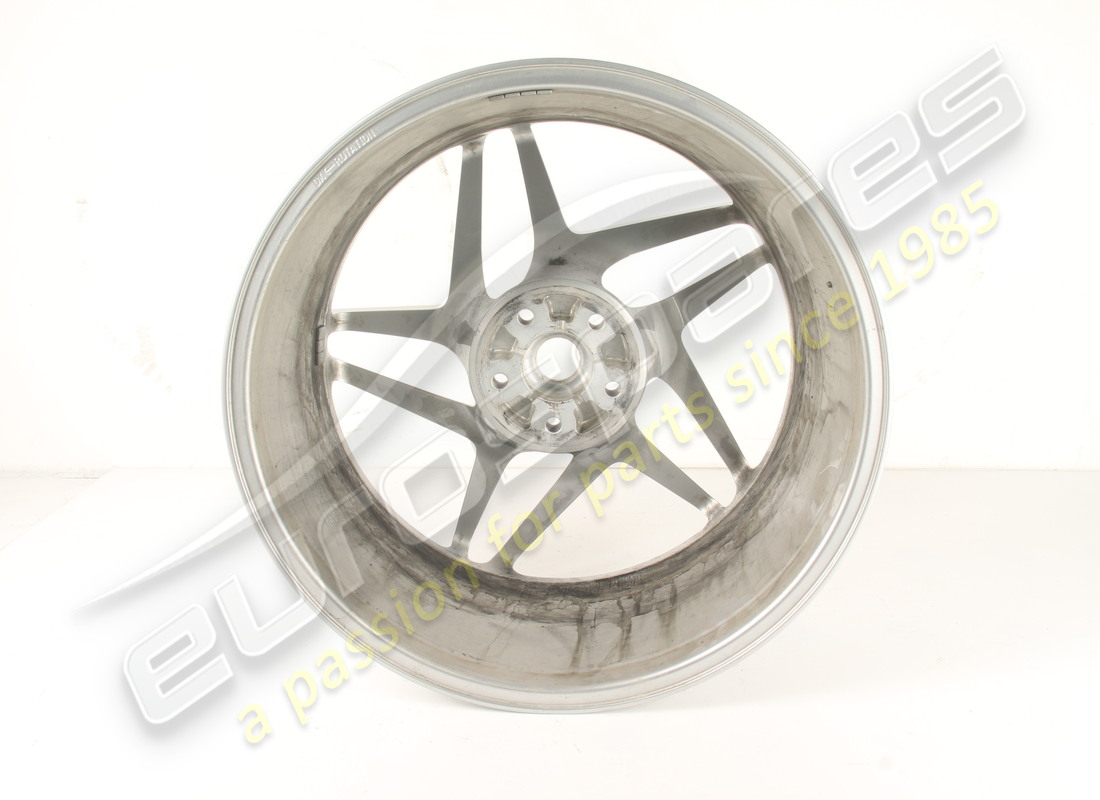 gebrauchtes ferrari rechtes vorderrad. teilenummer 861243 (3)