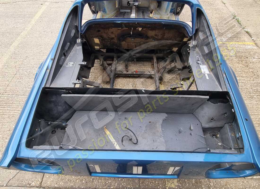 gebrauchte ferrari gts-karosserie. teilenummer 617512000 (8)