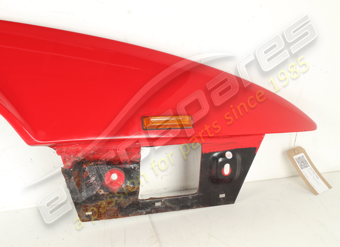 GEBRAUCHTE FERRARI RECHTE VORDERE KOTFLÜGELPLATTE. TEILENUMMER 61707700 (2) gebrauchte ferrari rechte vordere kotflügelplatte. teilenummer 61707700 (2)