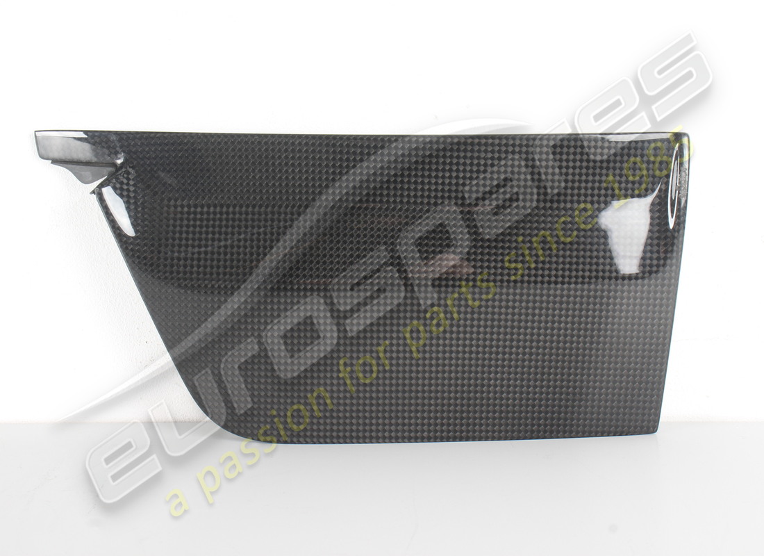 beschädigter ferrari kosmetikstreifen links. teilenummer 87586400 (1)
